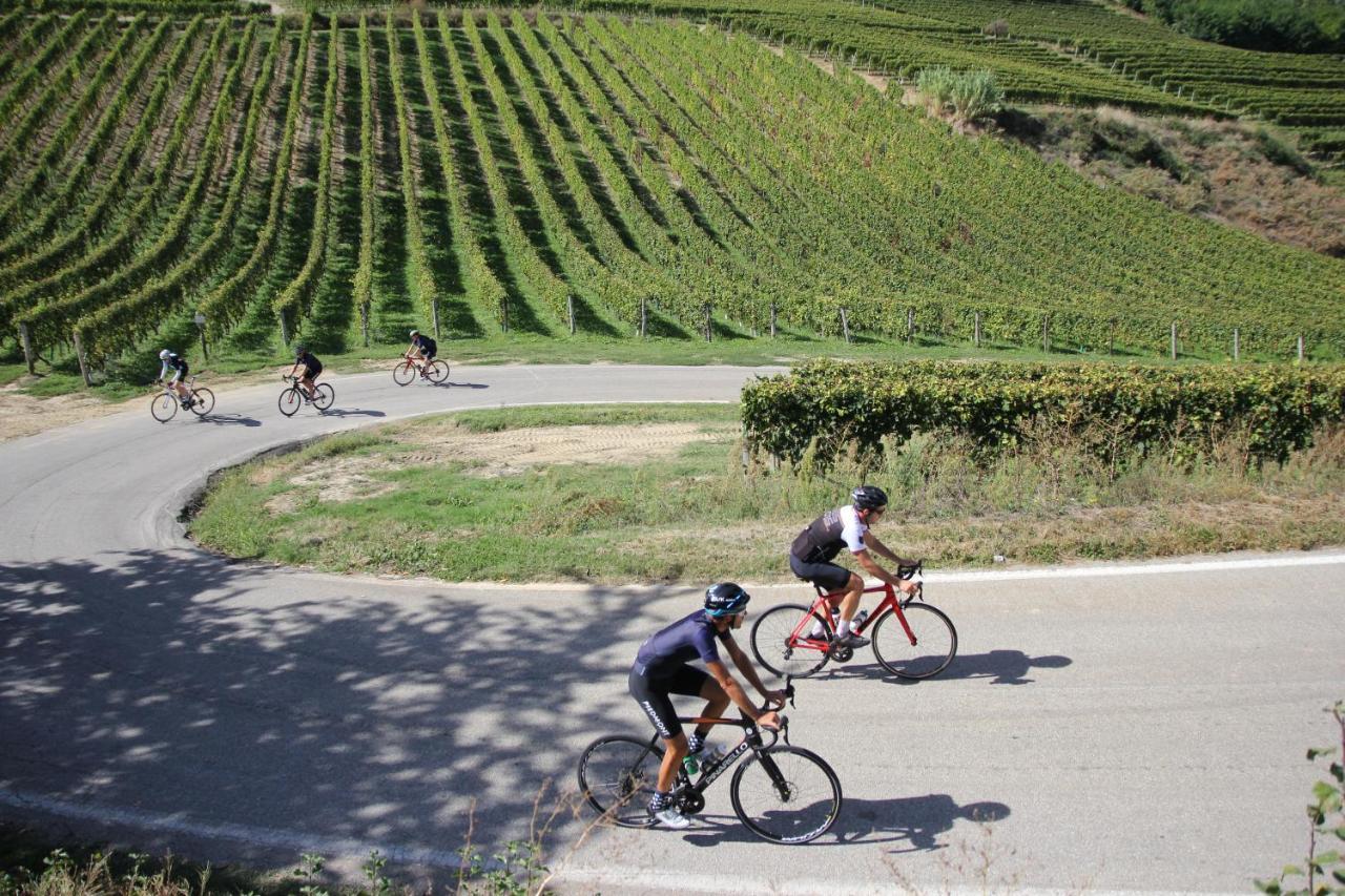 Lo Scoiattolo Piedmont Bike Hotel Pralormo Екстериор снимка