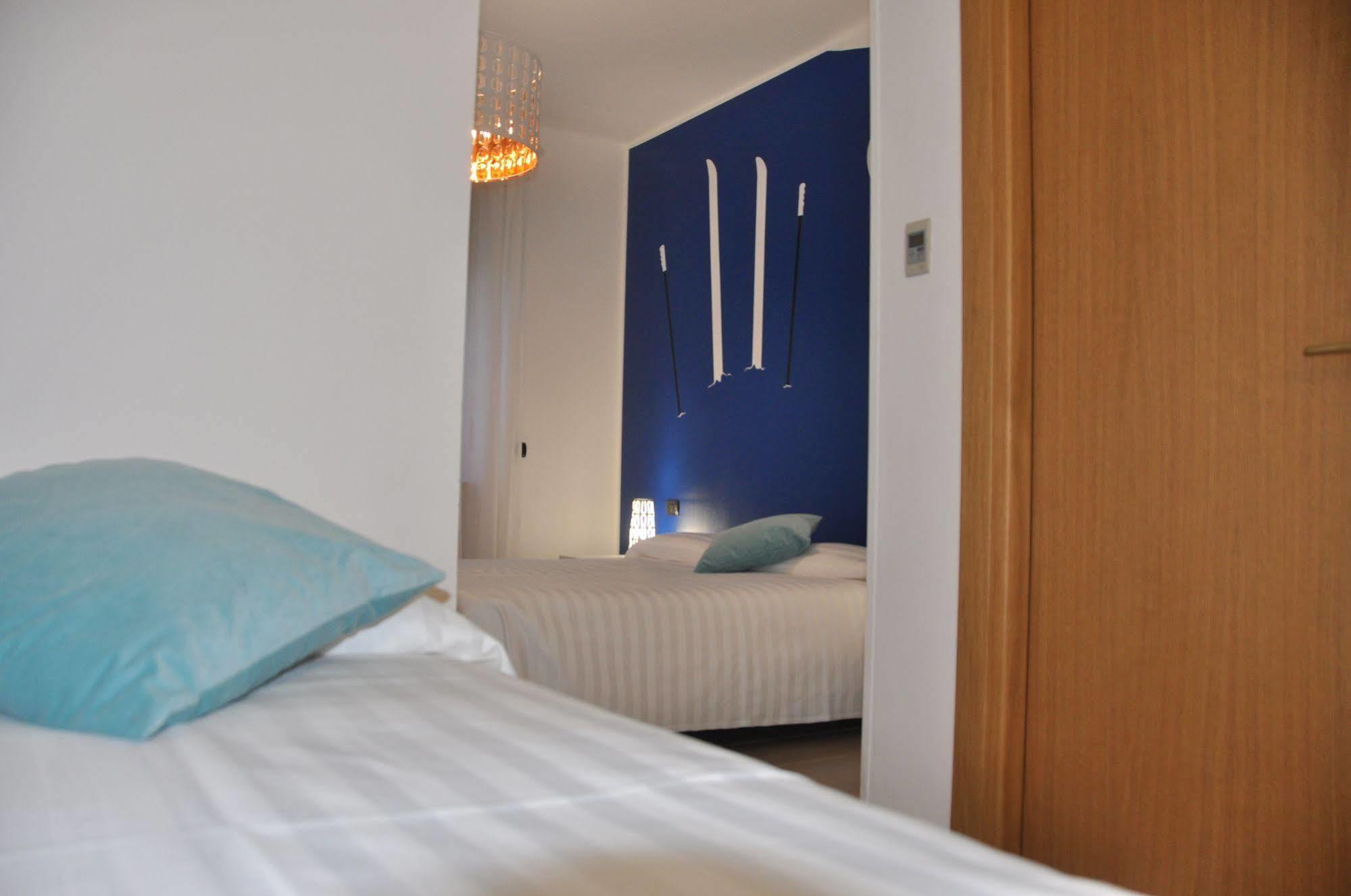 Lo Scoiattolo Piedmont Bike Hotel Pralormo Екстериор снимка