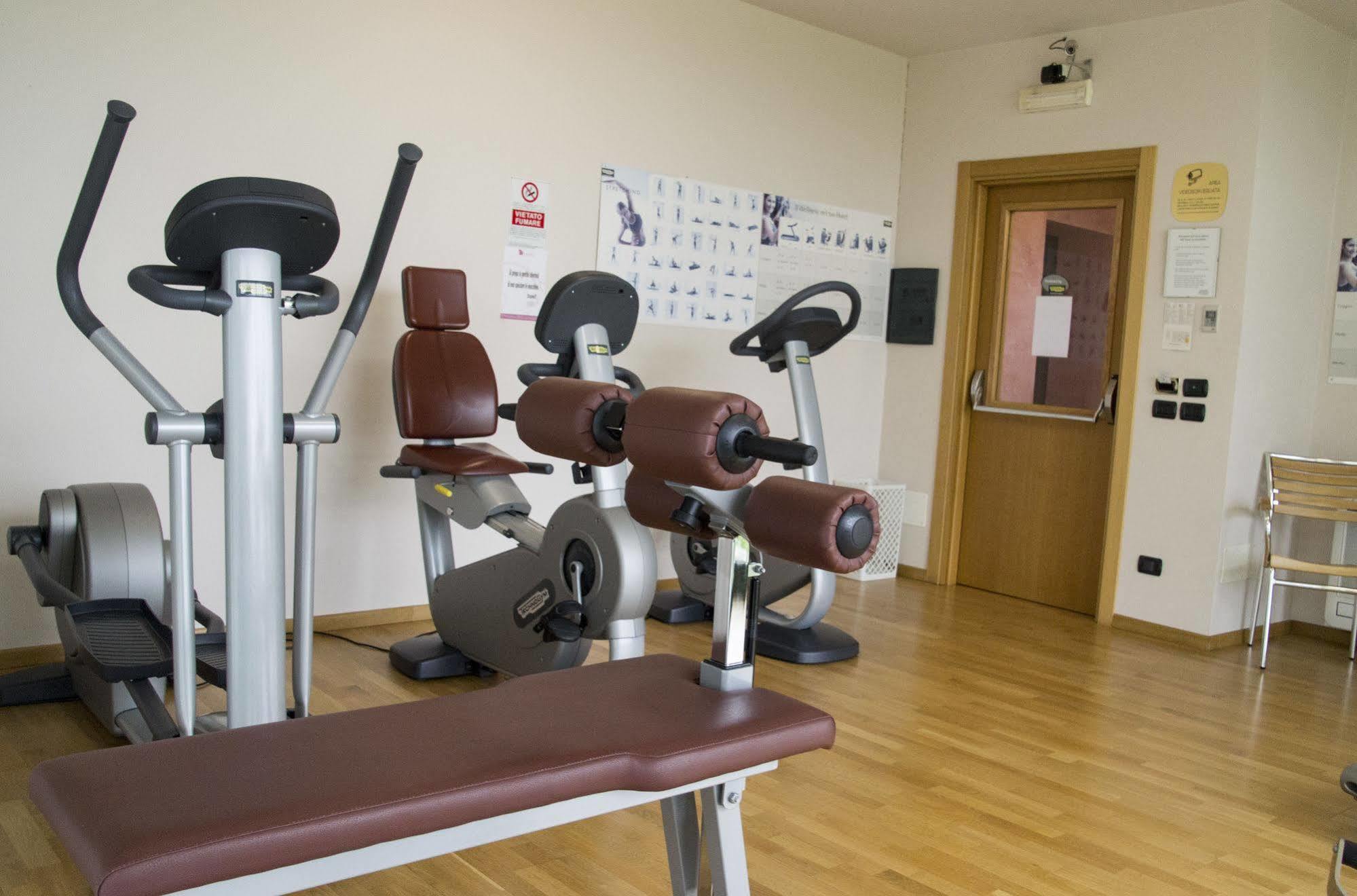 Lo Scoiattolo Piedmont Bike Hotel Pralormo Екстериор снимка